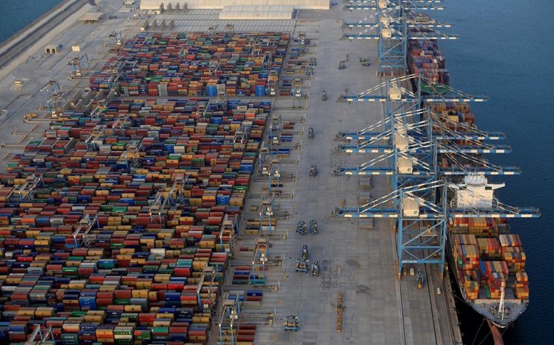 Khalifa port indicates grow in import in export